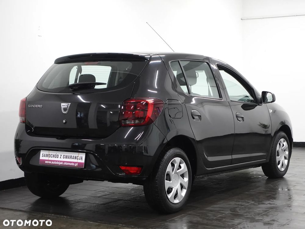 Dacia Sandero SCe 75 Essential - 8