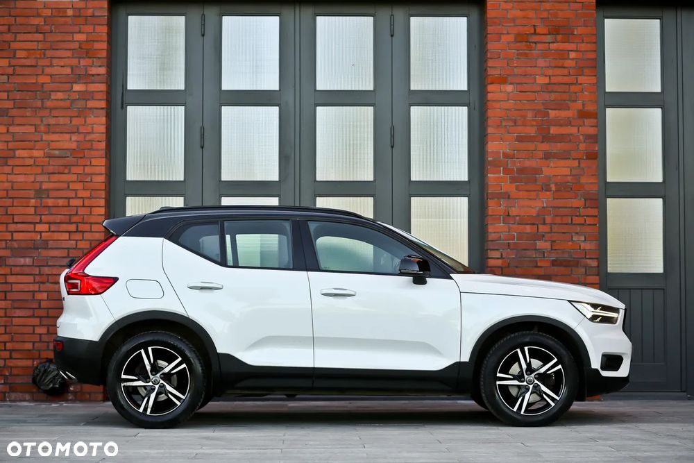 Volvo XC 40 D4 AWD Geartronic R-Design - 2
