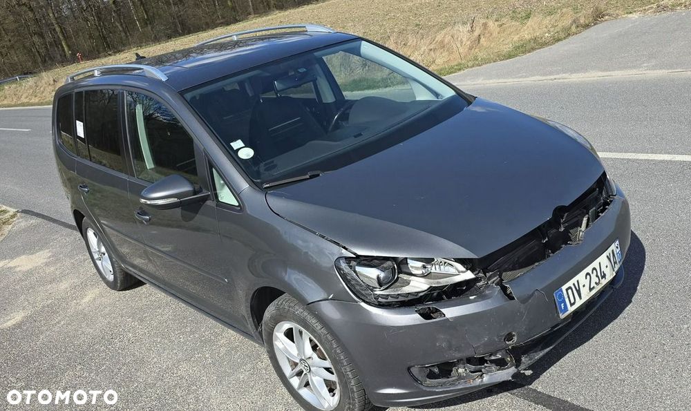 Volkswagen Touran - 27