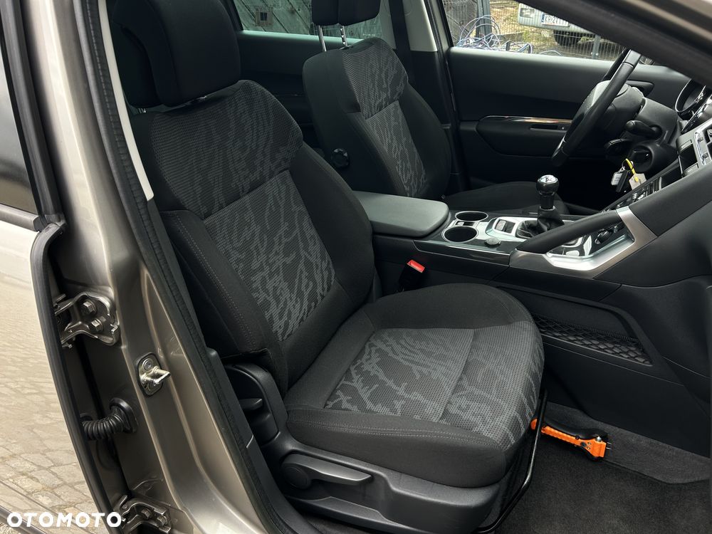 Peugeot 3008 - 18