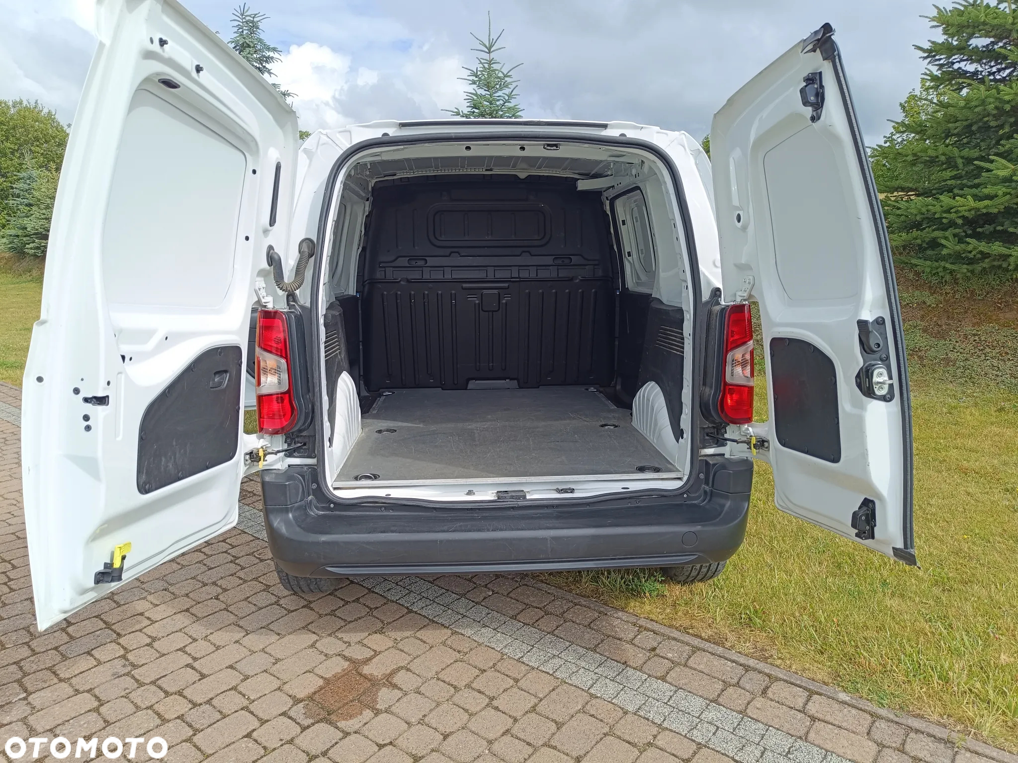 Toyota ProAce Kombi 1.5 D-4D Compact 2,6t - 32
