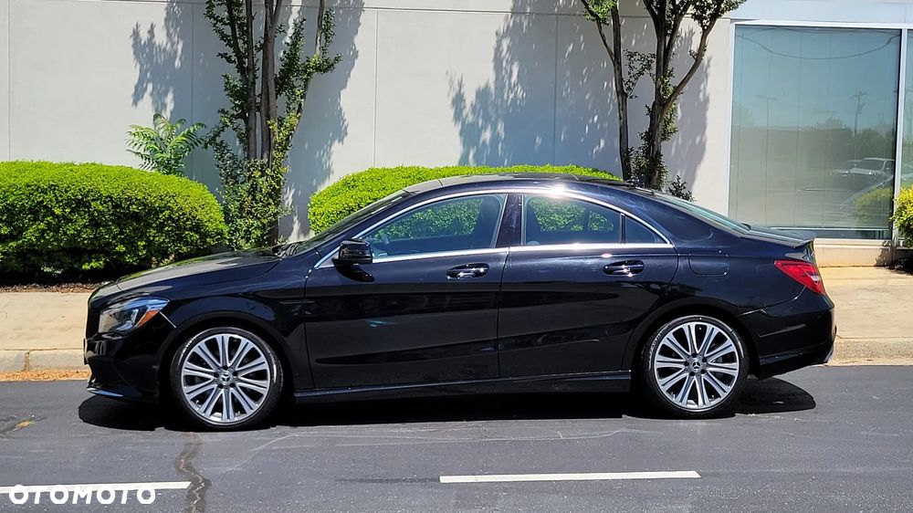 Mercedes-Benz CLA 250 4Matic 8G-DCT Edition AMG Line - 3