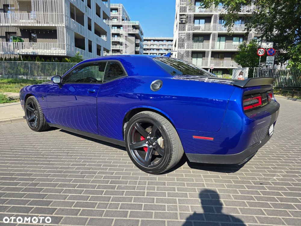 Dodge Challenger 6.2 Hellcat - 26