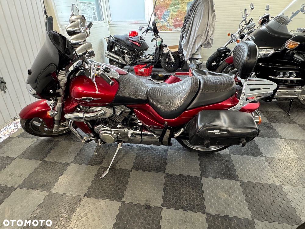 Suzuki Boulevard - 4