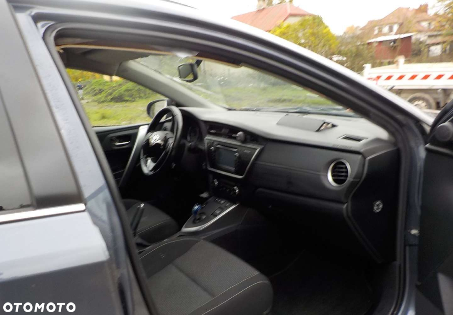 Toyota Auris - 14
