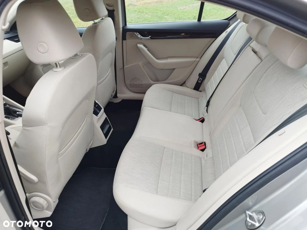 Skoda Octavia 1.8 TSI DSG Ambition - 7