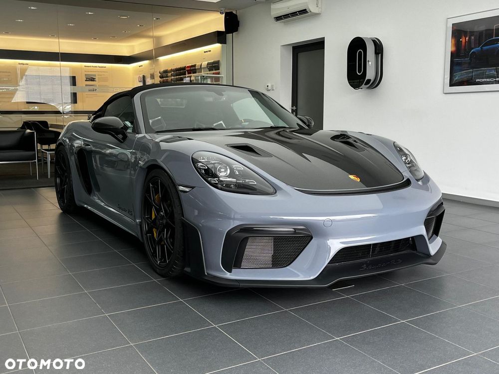 Porsche 718 Spyder - 2