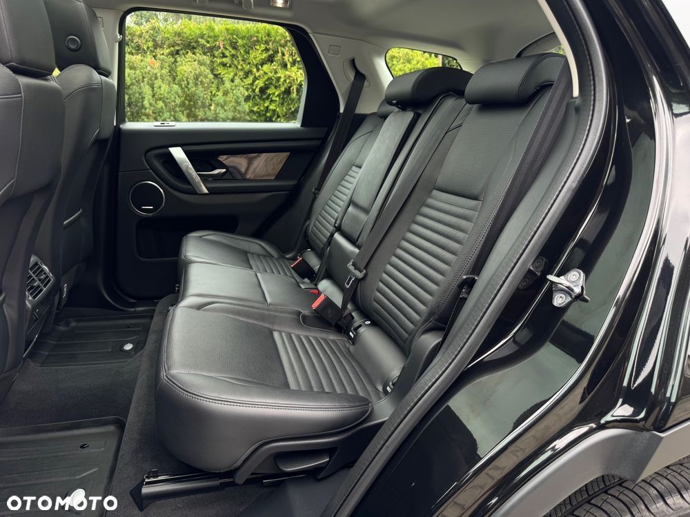 Land Rover Discovery Sport - 23