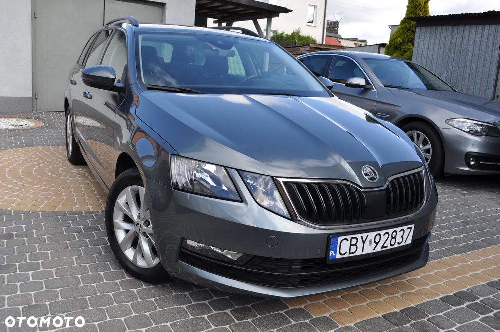 Skoda Octavia 1.6 TDI DSG Premium Edition - 4