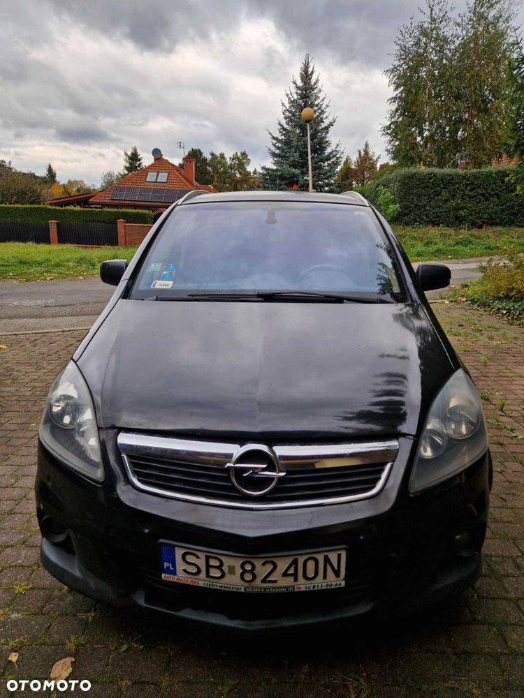 Opel Zafira - 1