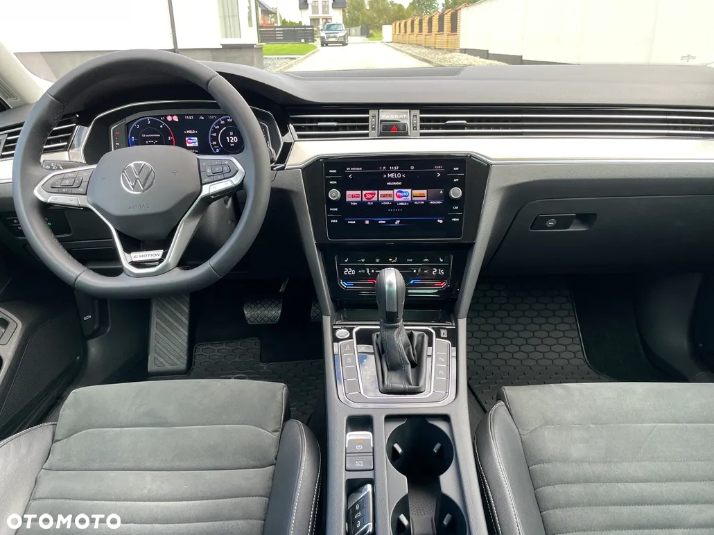 Volkswagen Passat 2.0 TDI 4Mot Elegance DSG - 10