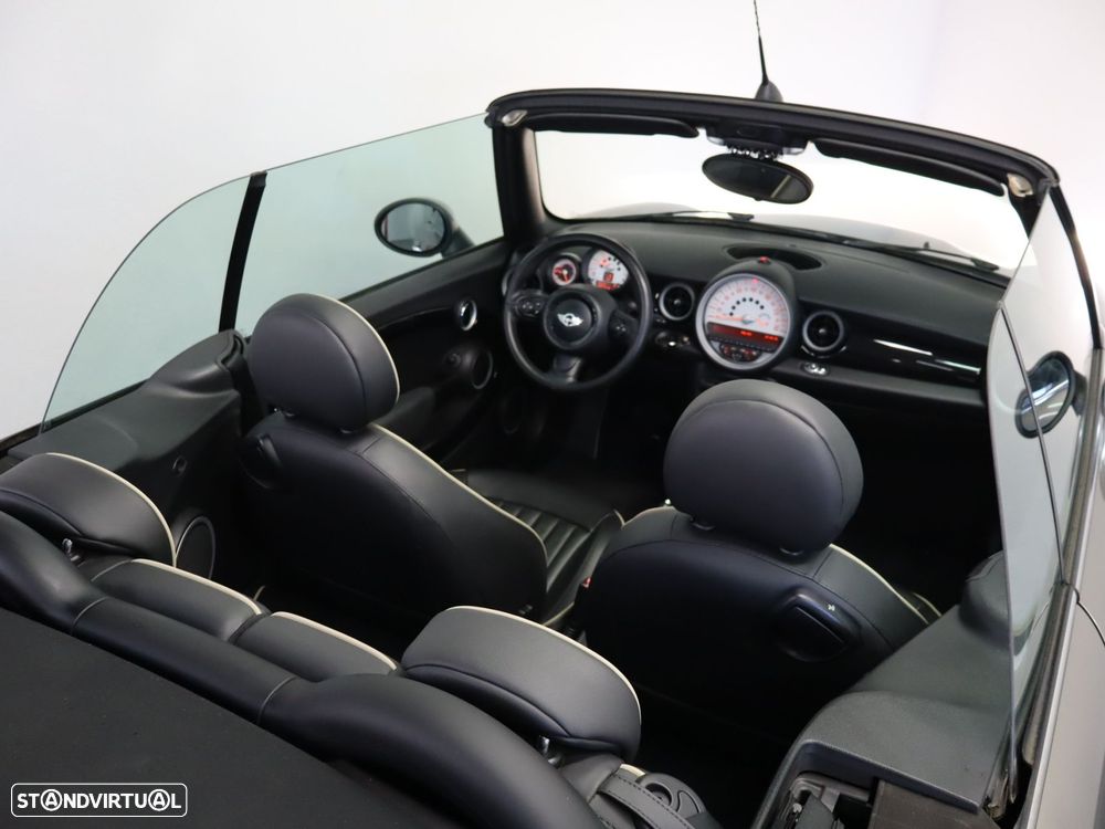MINI Cabrio Cooper D Auto - 13