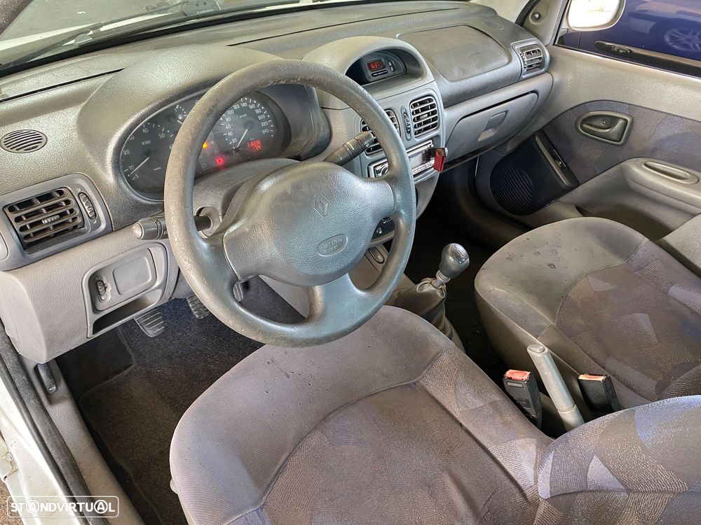 Renault Clio 1.2 - 4