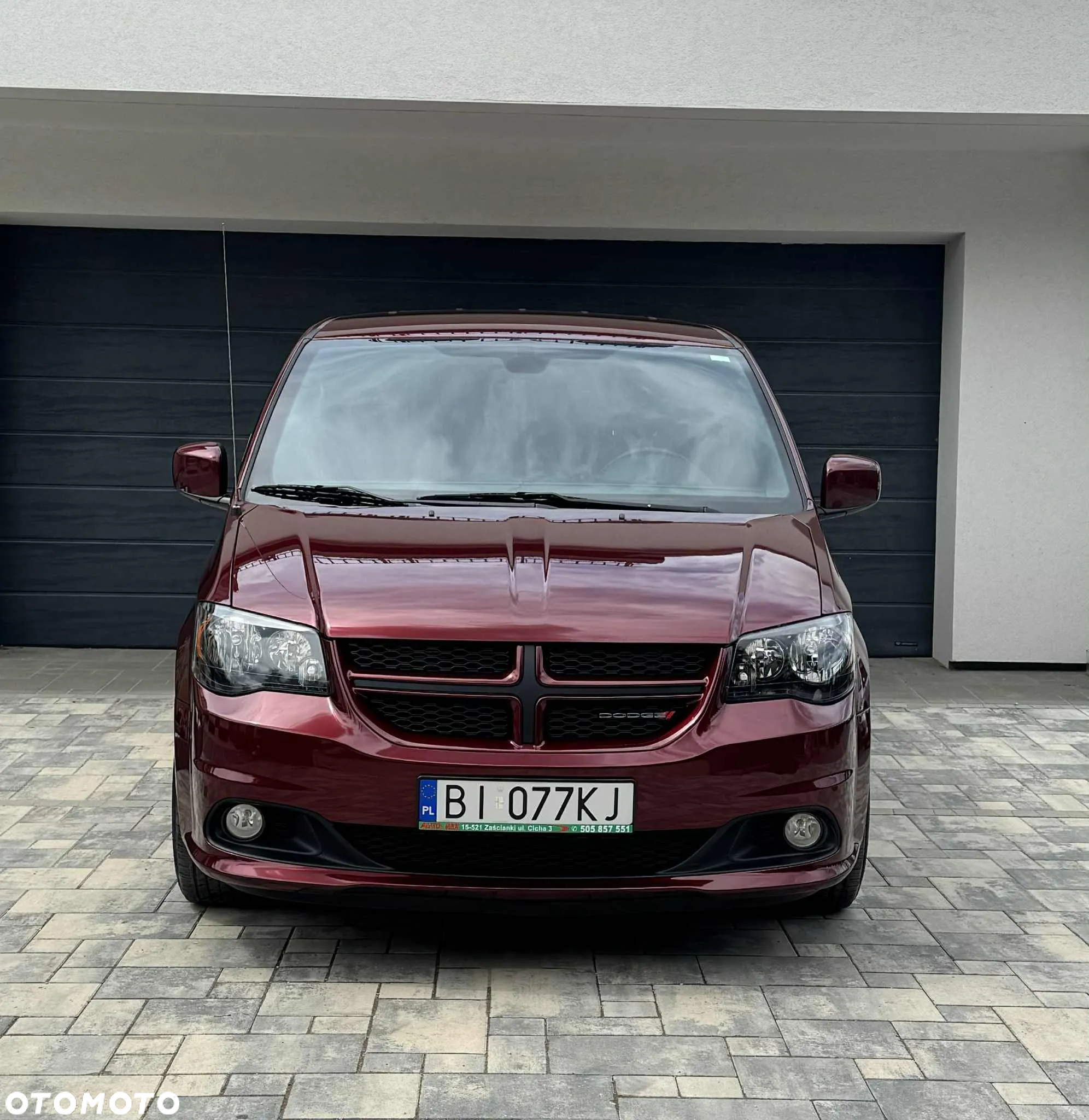 Dodge Grand Caravan - 11