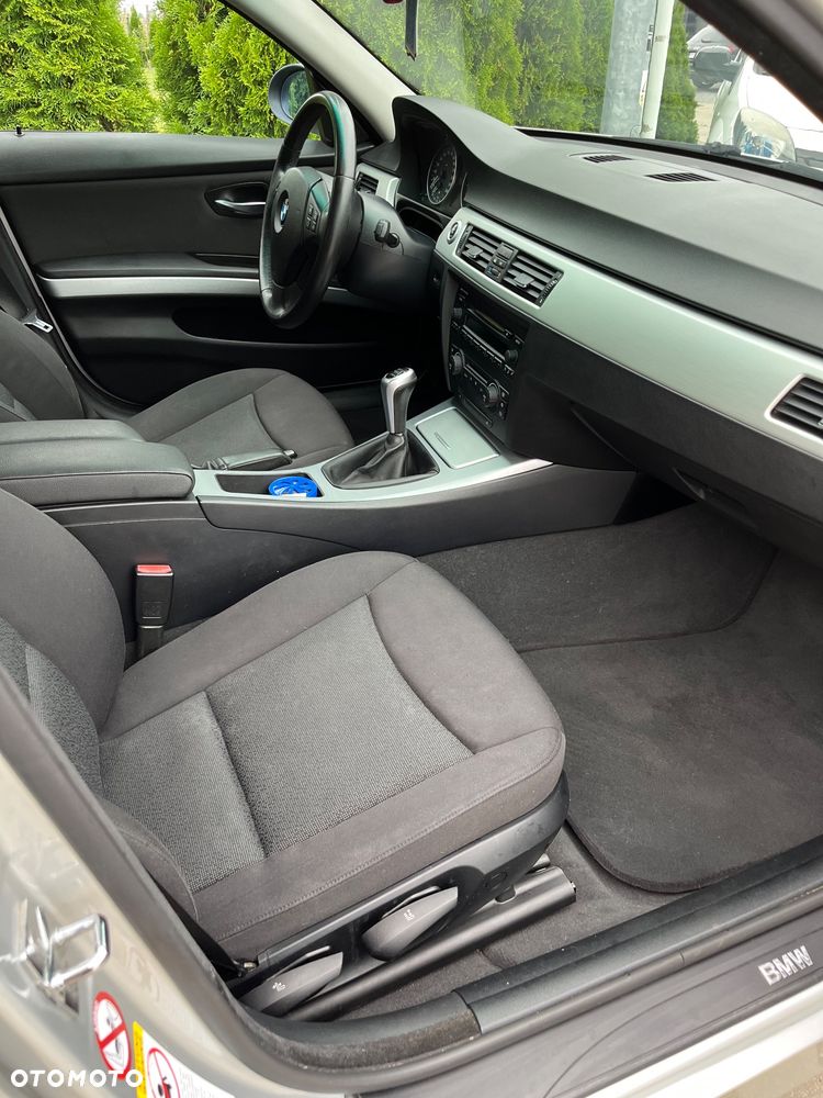 BMW Seria 3 - 11