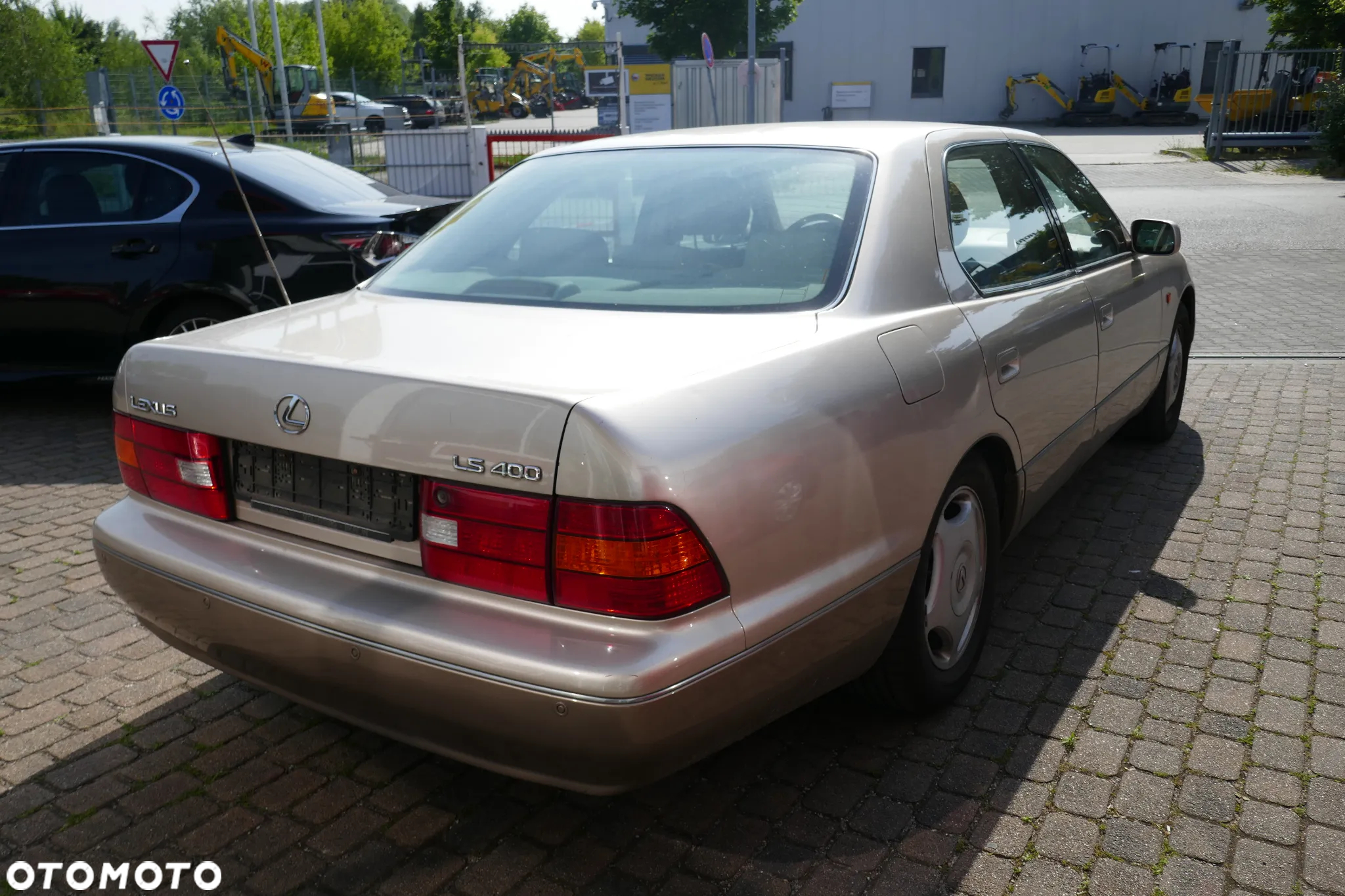 Lexus LS 400 - 4