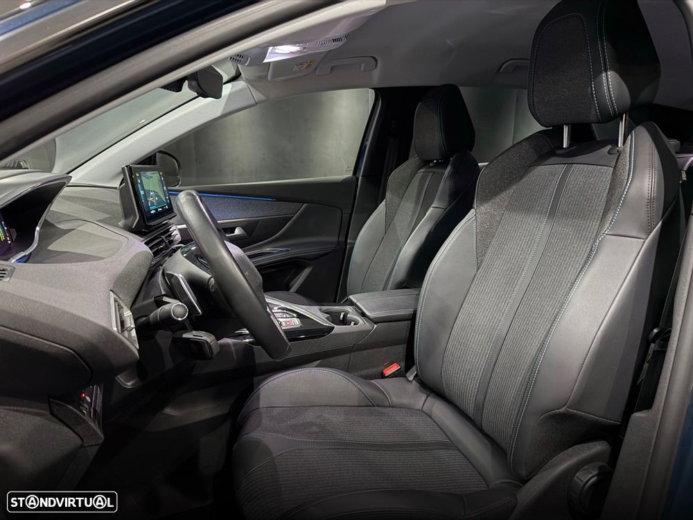 Peugeot 3008 1.6 Hybrid Allure e-EAT8 - 17