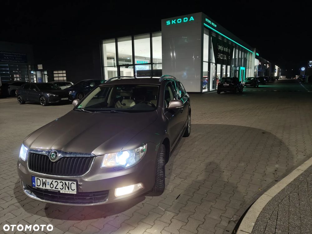 Skoda Superb 2.0 TDI Platinum DSG - 10