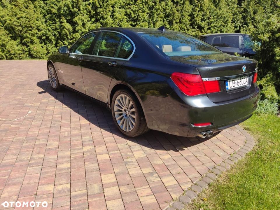 BMW Seria 7 730d - 33