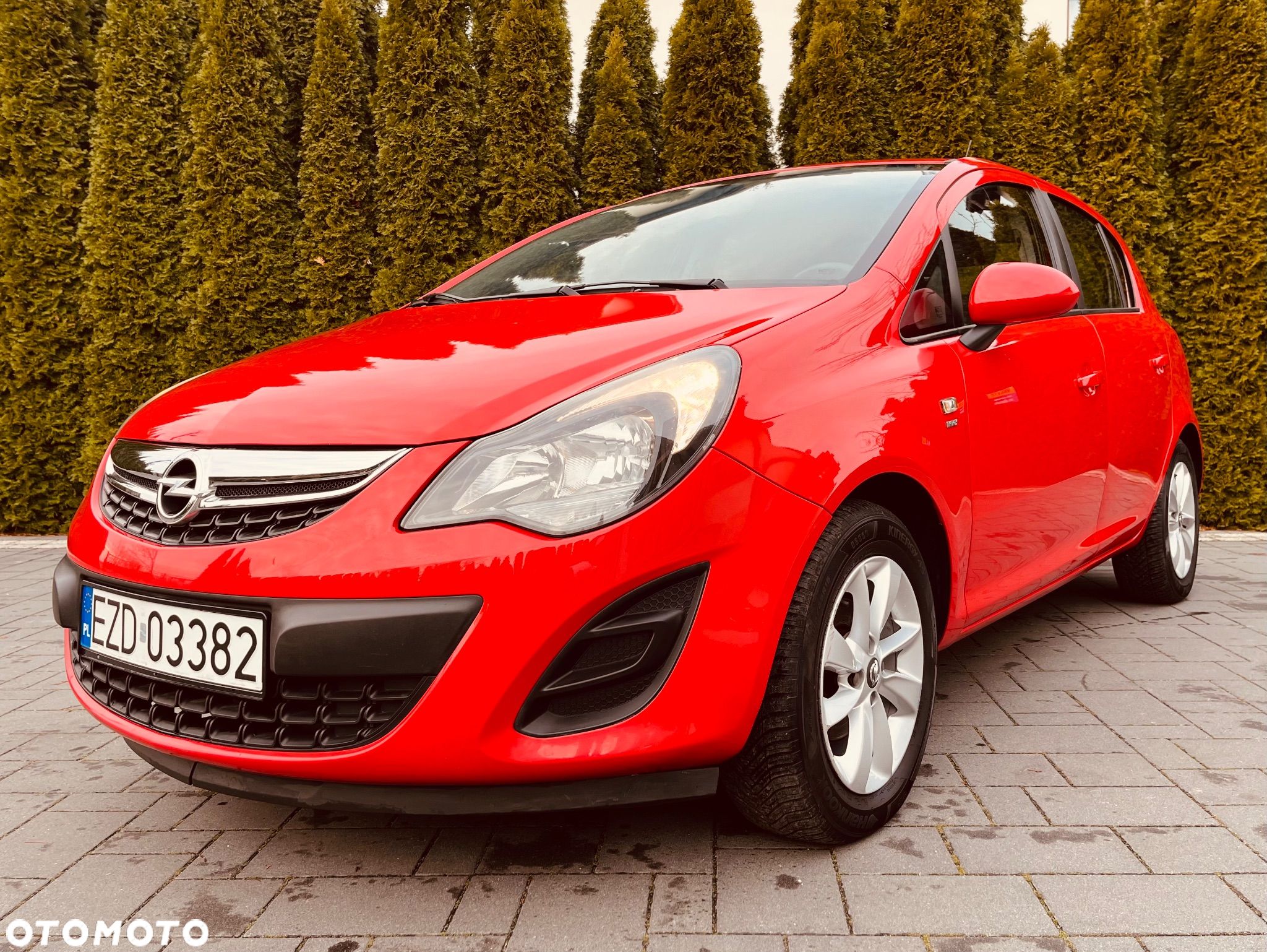 Opel Corsa 1.2 16V Edition / Active - 1