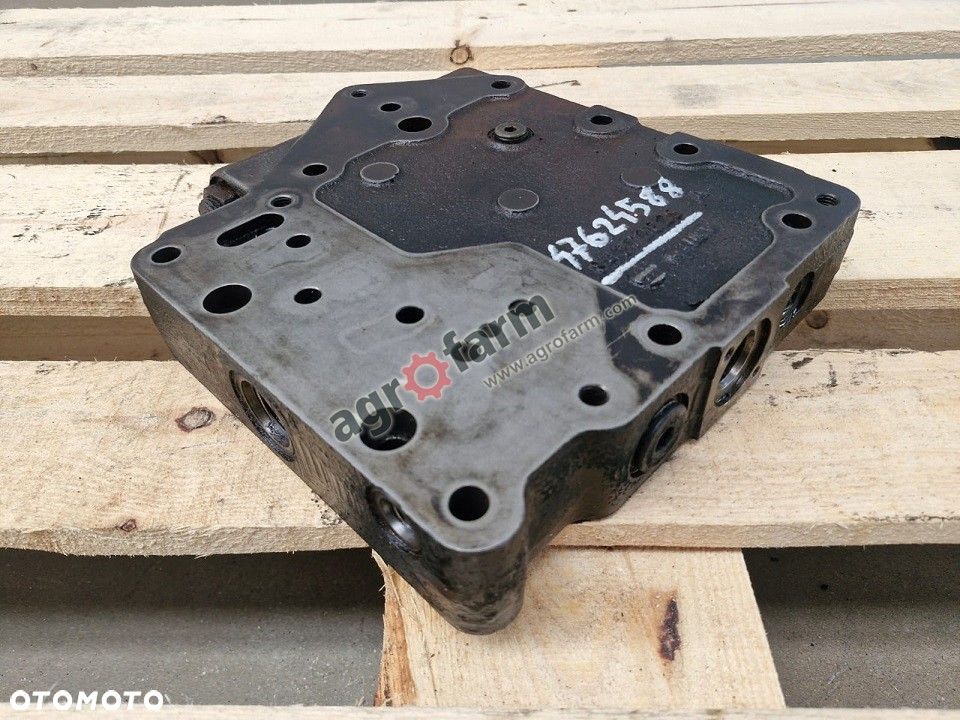 Zawór Case Magnum 235, 250, 260, 280 - 2