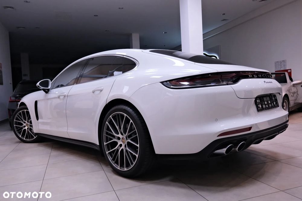Porsche Panamera Standard - 21