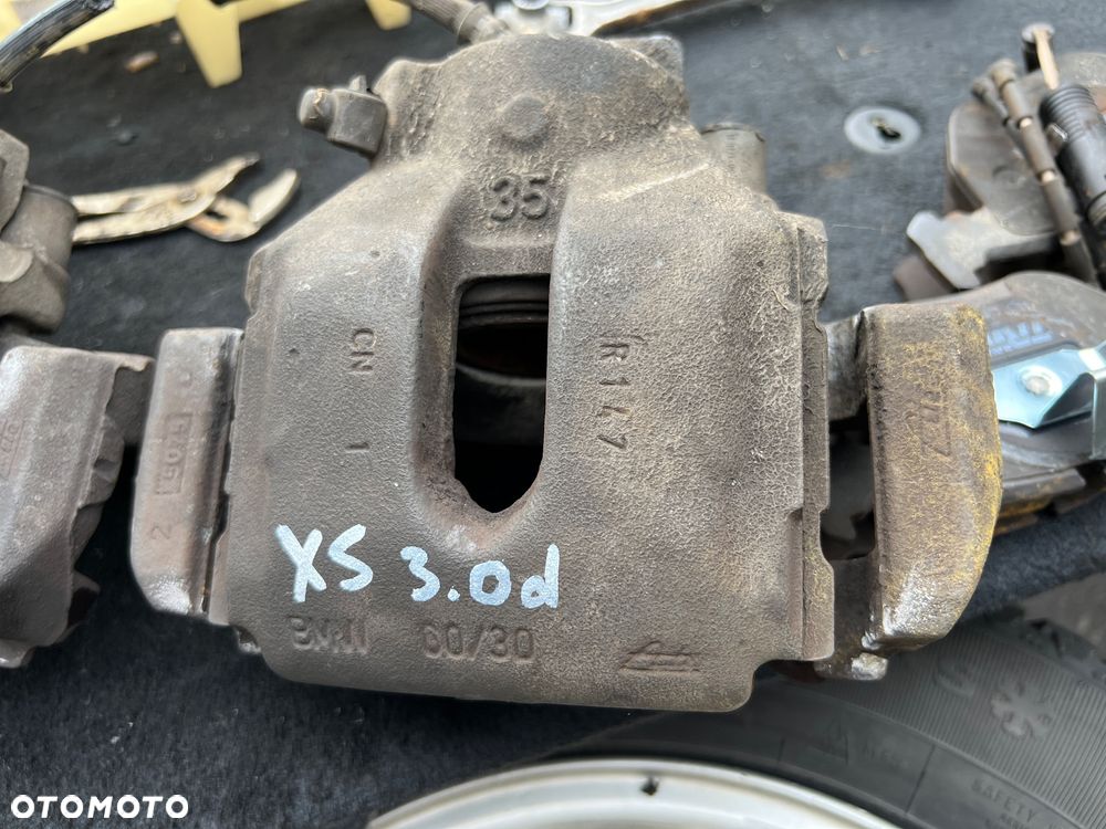 Zaciski jarzma Bmw x5 e53 3.0d 60/30 sprawne ! Bdb stan - 3