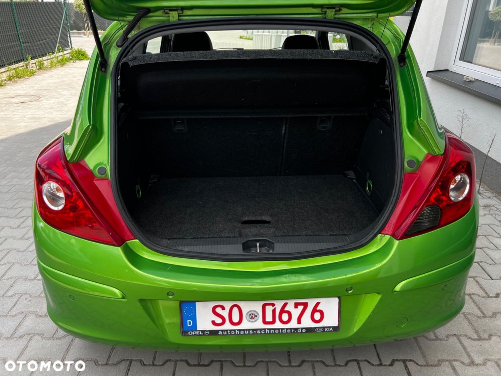 Opel Corsa 1.4 Color Edition - 29