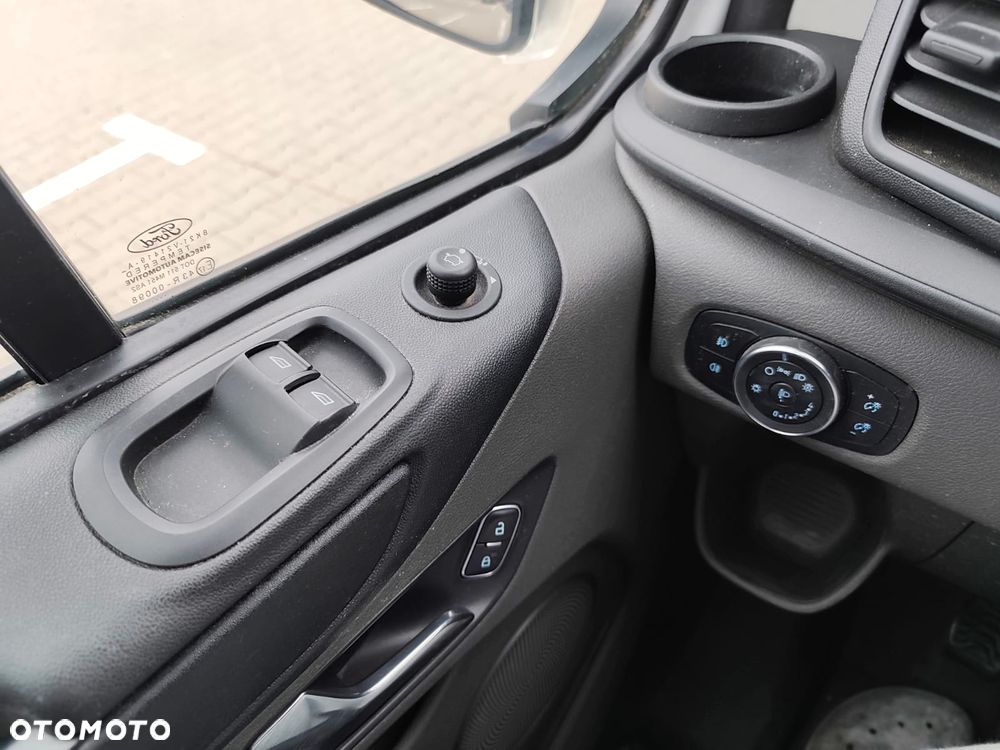 Ford Transit Custom Kombi 340 L2H1 Trail - 2