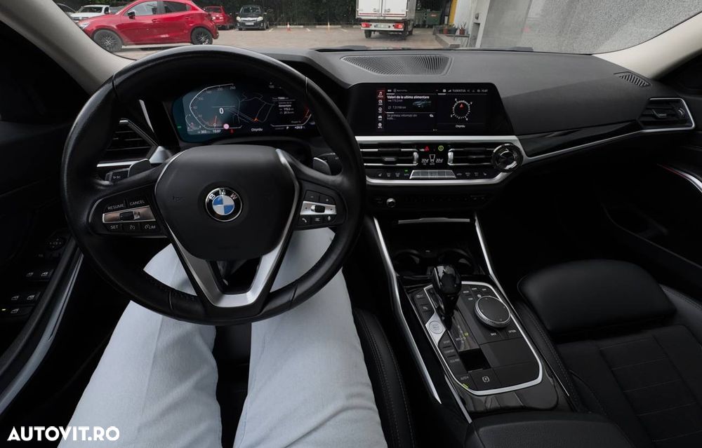 BMW 3 Series 2021 — imagine 10