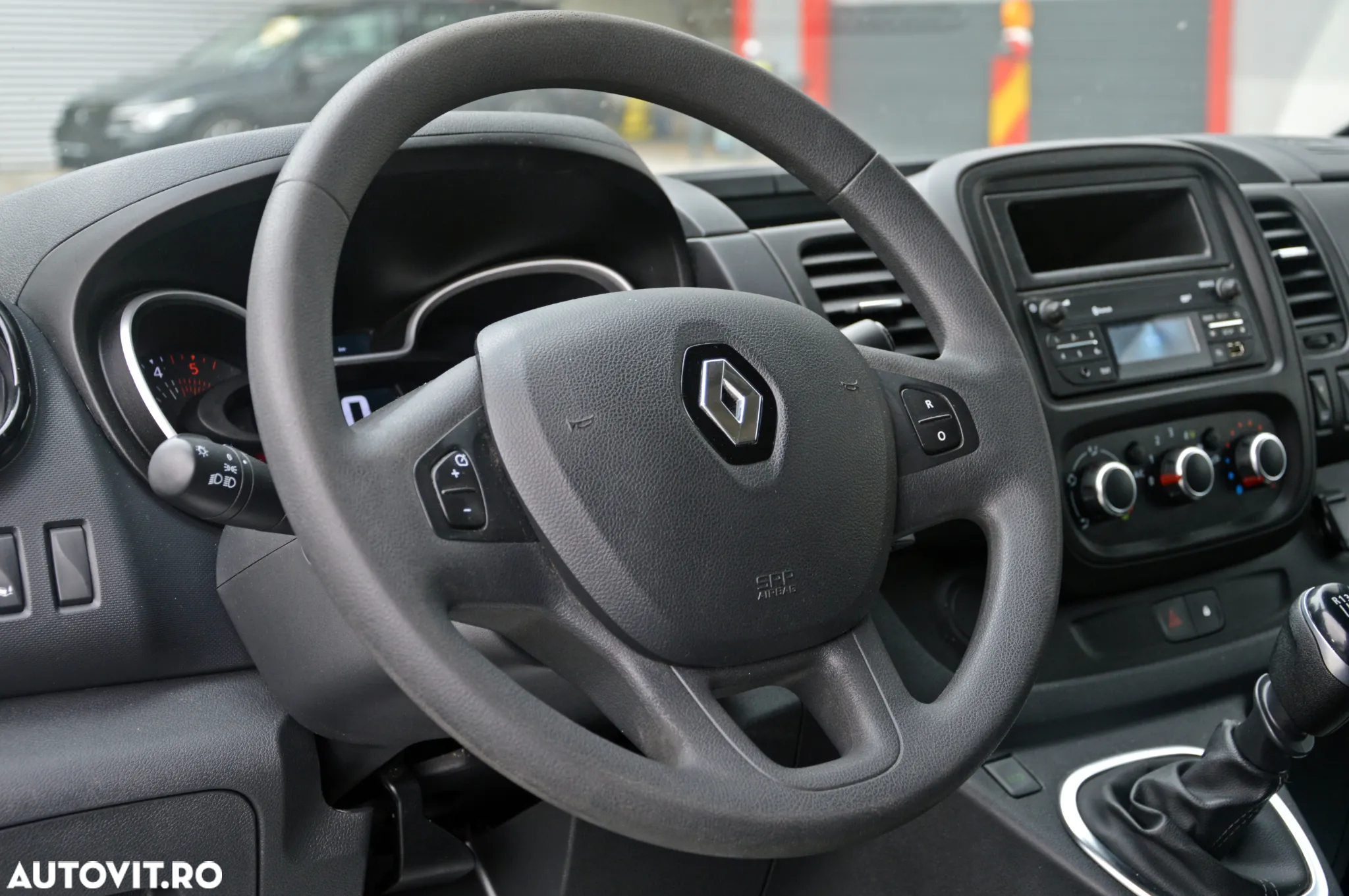 Renault Trafic - 31