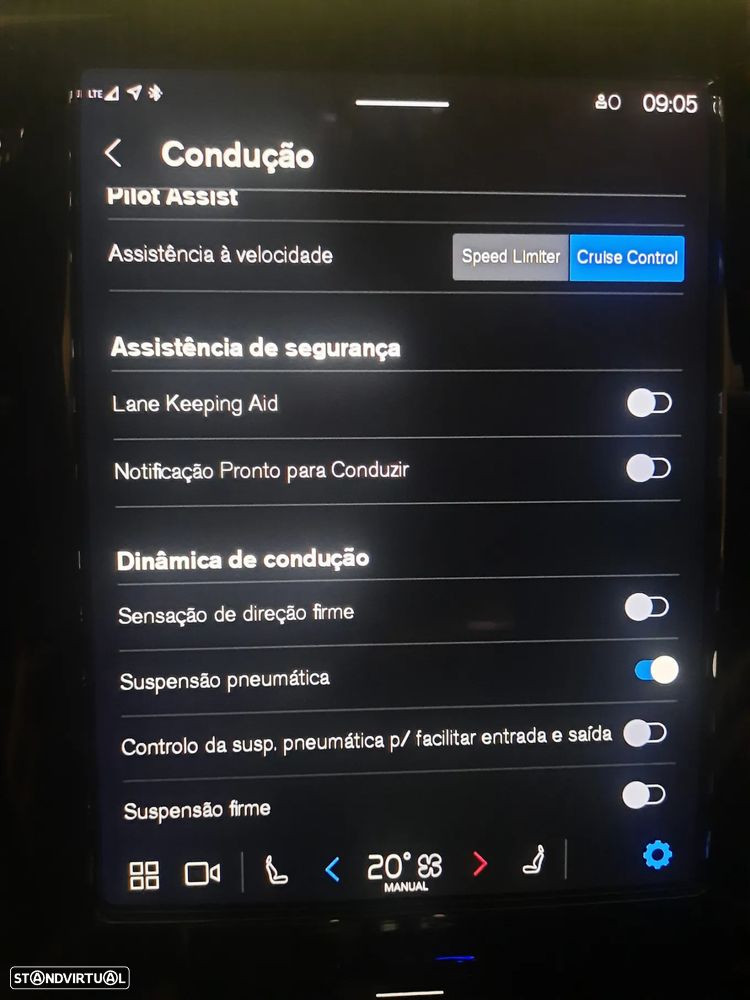 Volvo XC 60 2.0 B5 R-Design AWD - 17