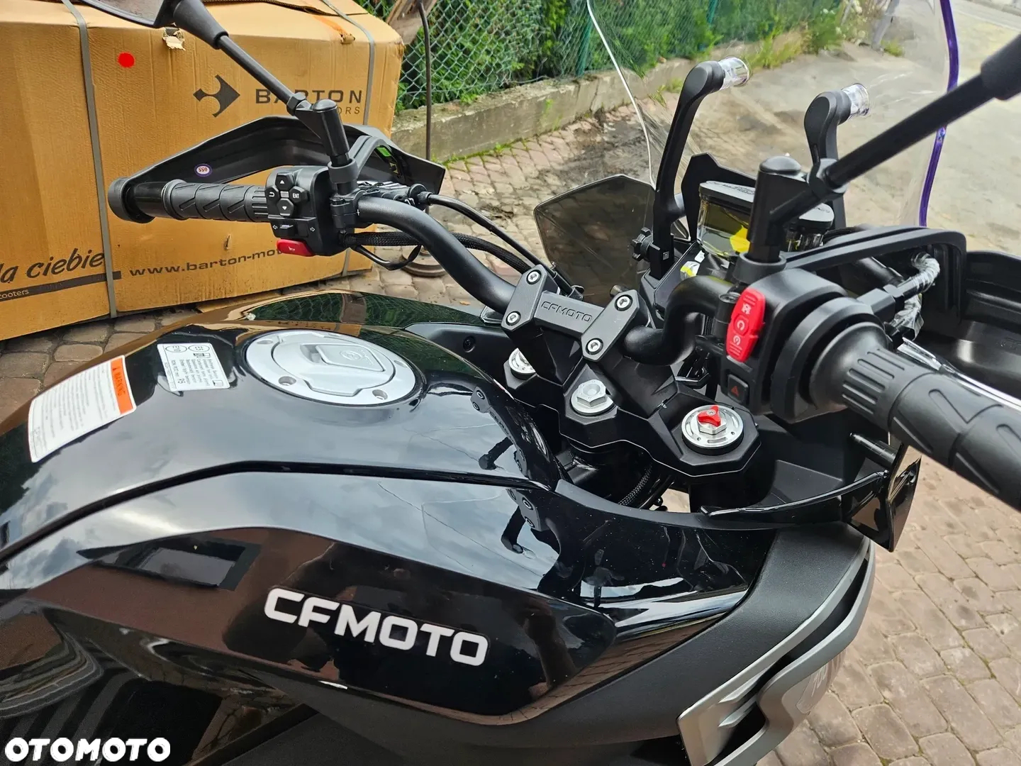 CFMoto MT - 8