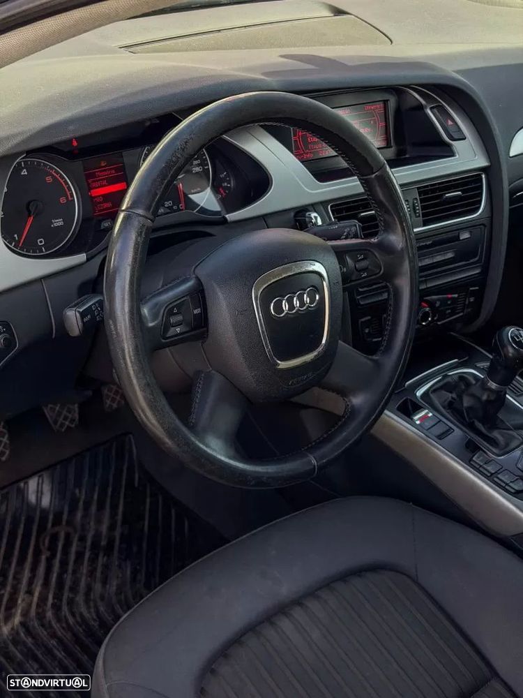 Audi A4 Avant 2.0 TDI Advance - 8