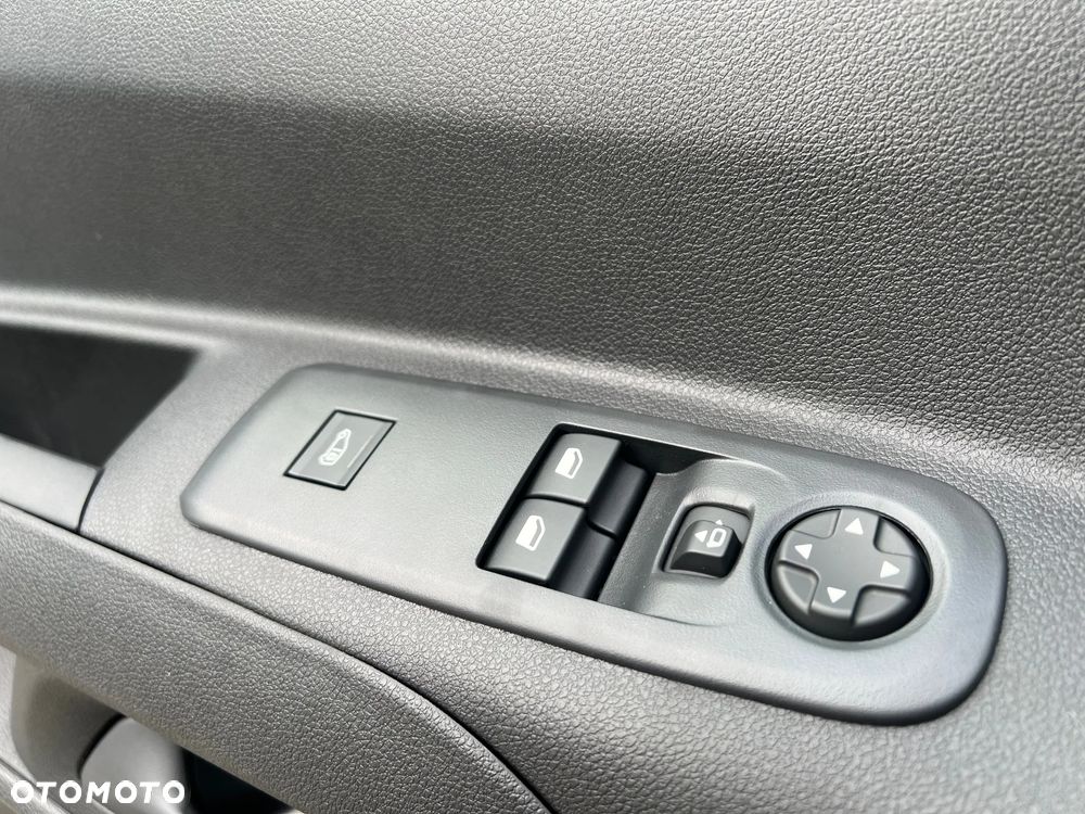 Fiat FIAT Doblò Furgon L2 Maxi 130km - 13