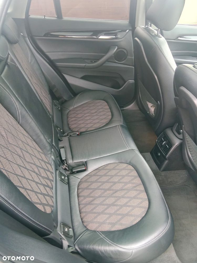 BMW X1 sDrive18d - 9