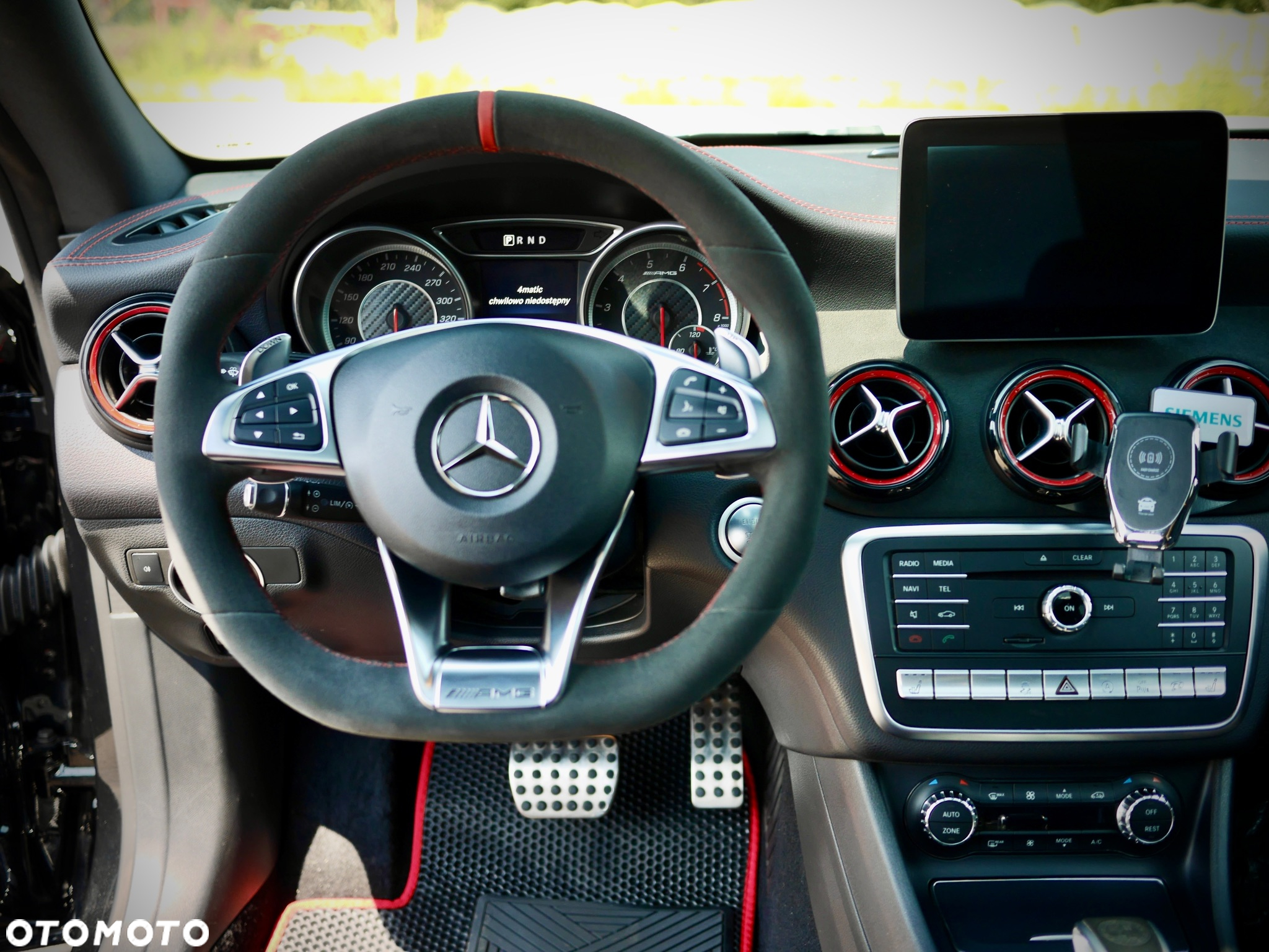 Mercedes-Benz CLA AMG 45 4-Matic - 28