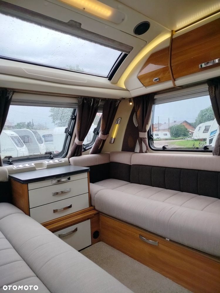 SWIFT ELEGANCE 570 - 17