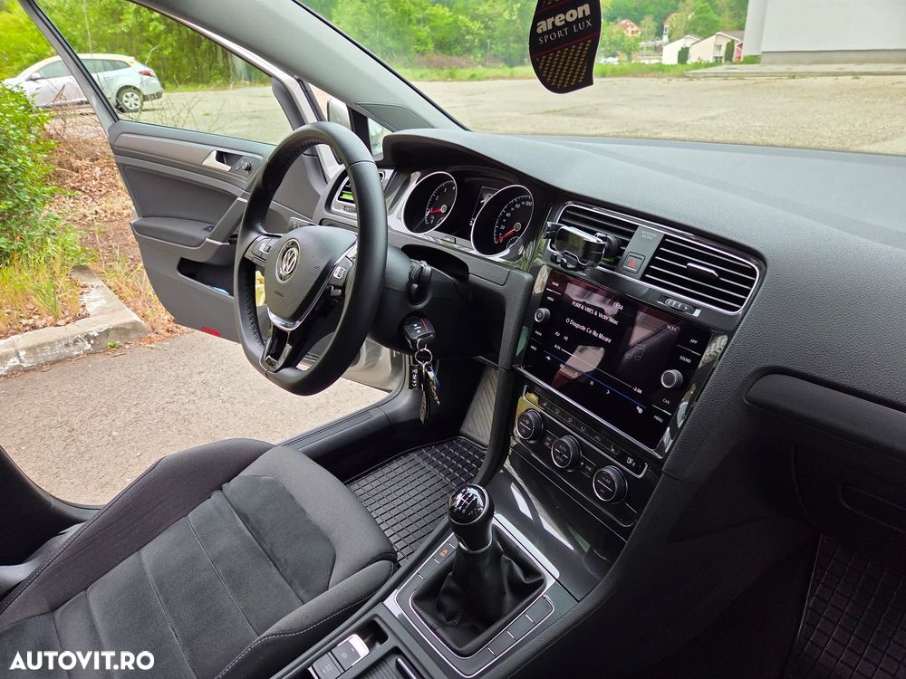 Volkswagen Golf 1.5 TSI Comfortline - 30