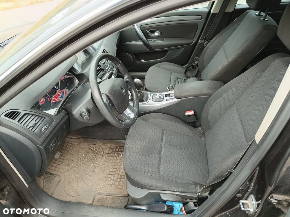 Renault Laguna 2.0 DCi SL Tech Run - 15