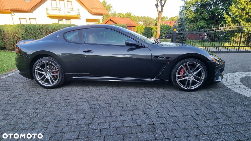 Maserati GranTurismo MC - 4