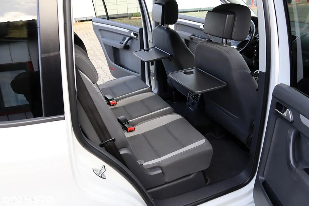 Volkswagen Touran 2.0 TDI DPF Life - 27