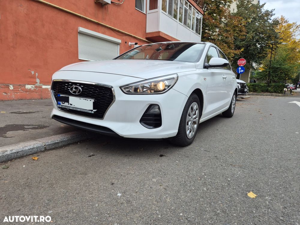 Hyundai i30 1.4 MPi 5DR M/T ISG Comfort - 1