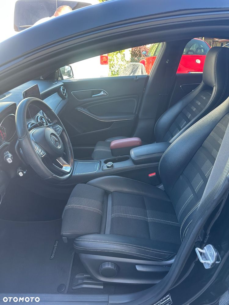Mercedes-Benz CLA 200 7G-DCT AMG Line - 8