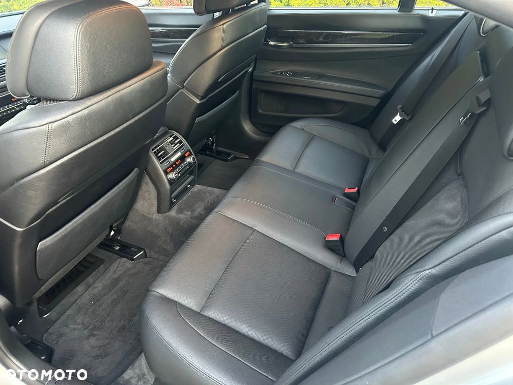 BMW Seria 7 Active - 11