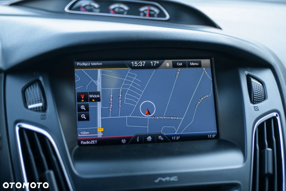 Ford Focus 2.0 TDCi ST-2 - 21