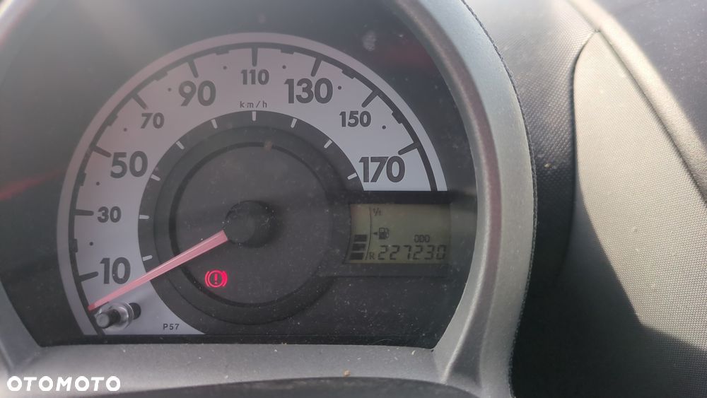 Peugeot 107 - 10