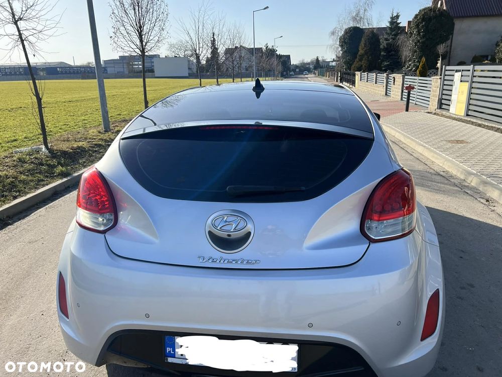 Hyundai Veloster 1.6 GDI Comfort - 4