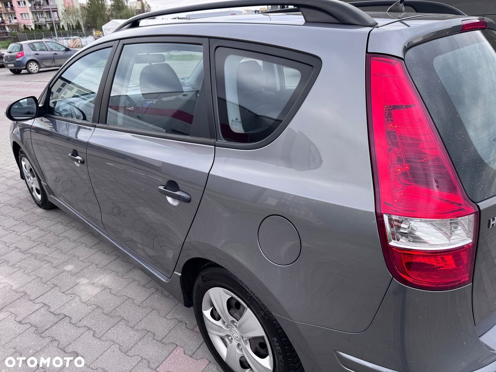 Hyundai i30 1.4 Comfort - 25