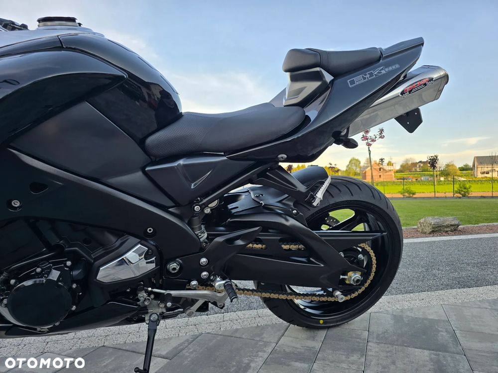 Suzuki GSX - 28
